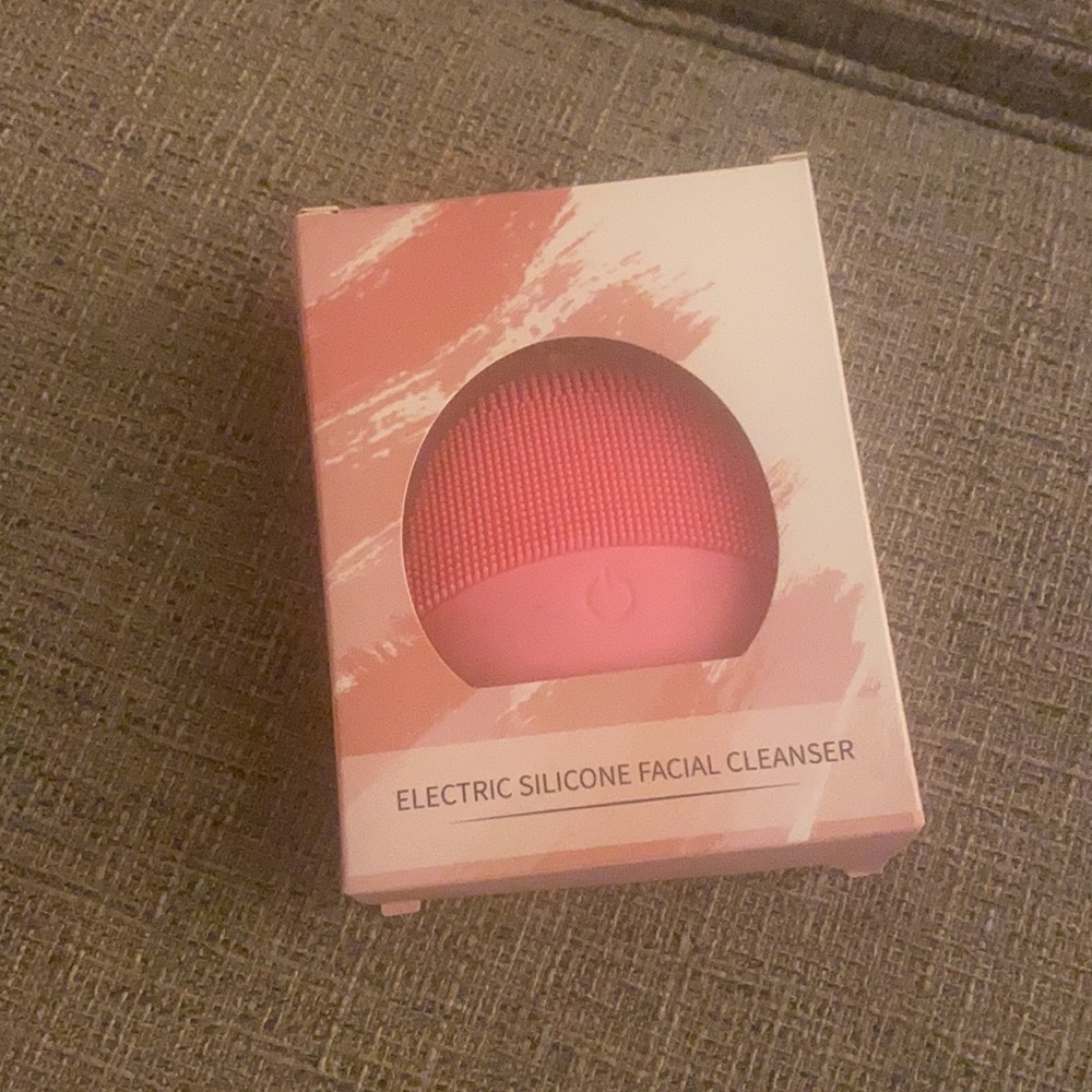 NEW Facial Cleansing Brush with Hygienic Silicone - Picture 8 of 8